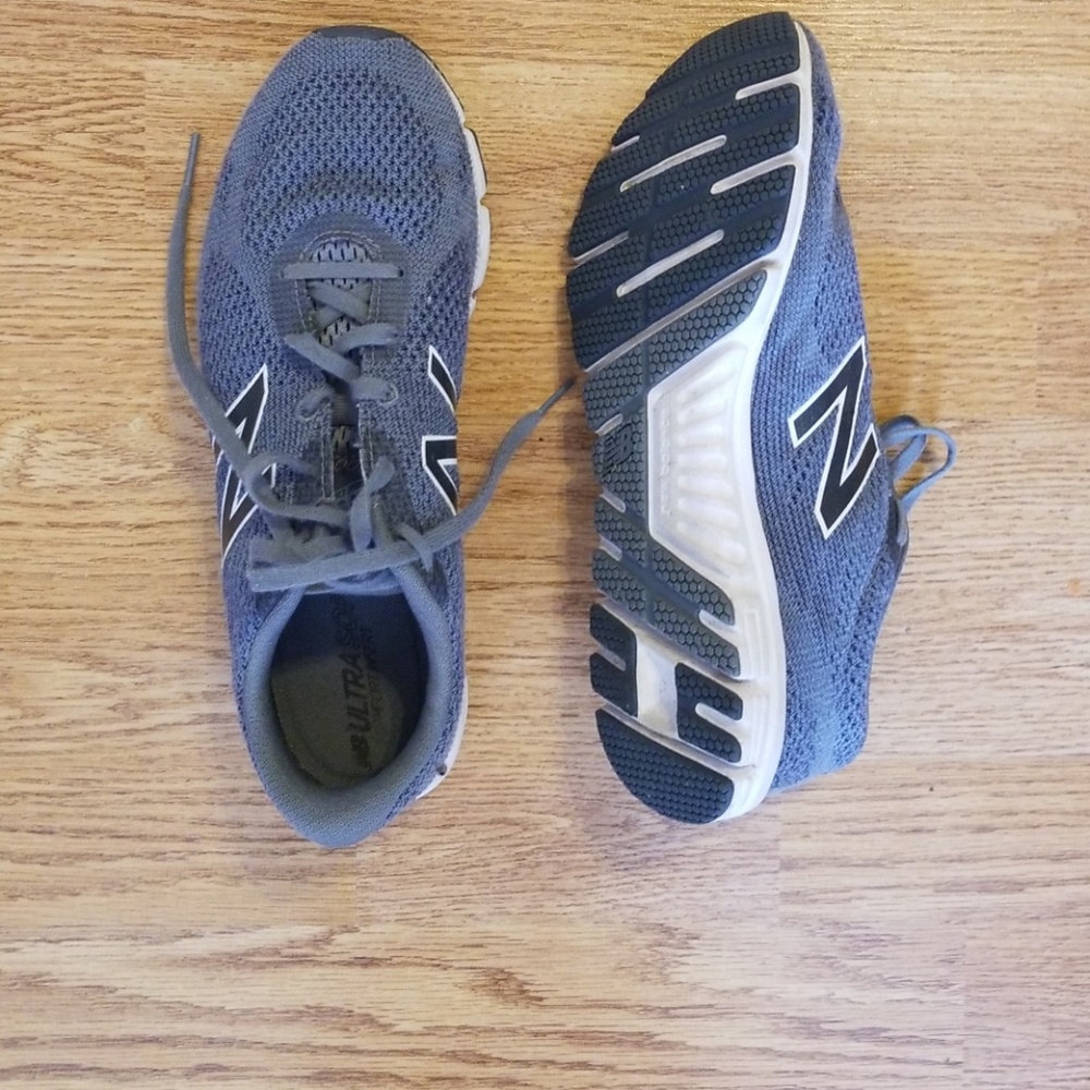 New Balance womens 600v2 trainers
